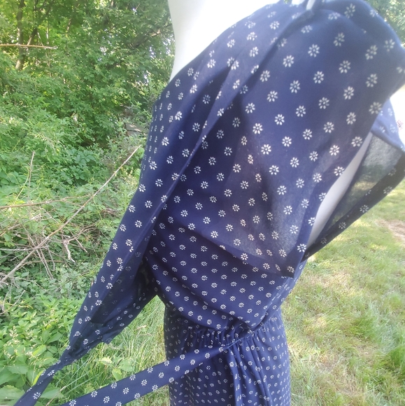 Vintage white flower dress - Picture 5 of 5